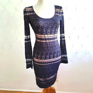 BCBG MaxAzria / Navy Lace / LS / Size Small